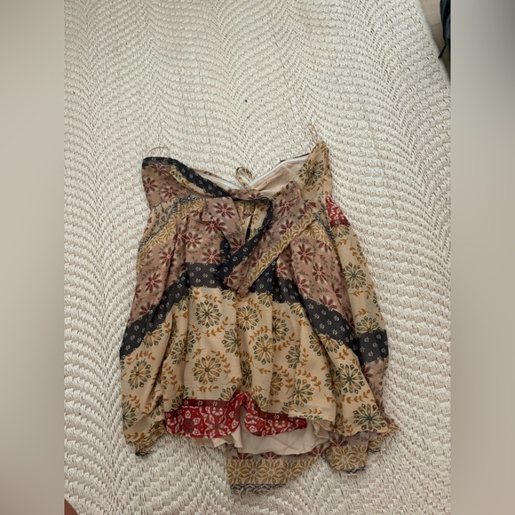 Flowy mini dress - Picture 2 of 4